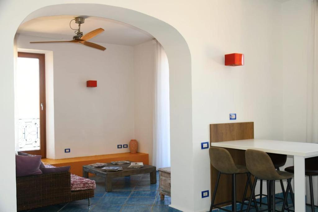Le Suite Guarinelli B&B Gaeta Ngoại thất bức ảnh
